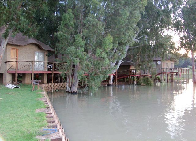 Anchor Creek Marina Deneysville Gauteng South Africa Unsaturated, Canoe, Vehicle, River, Nature, Waters