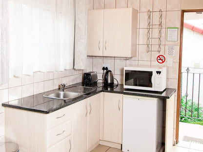 Ange Bnb Alphen Park Johannesburg Gauteng South Africa Bright, Kitchen