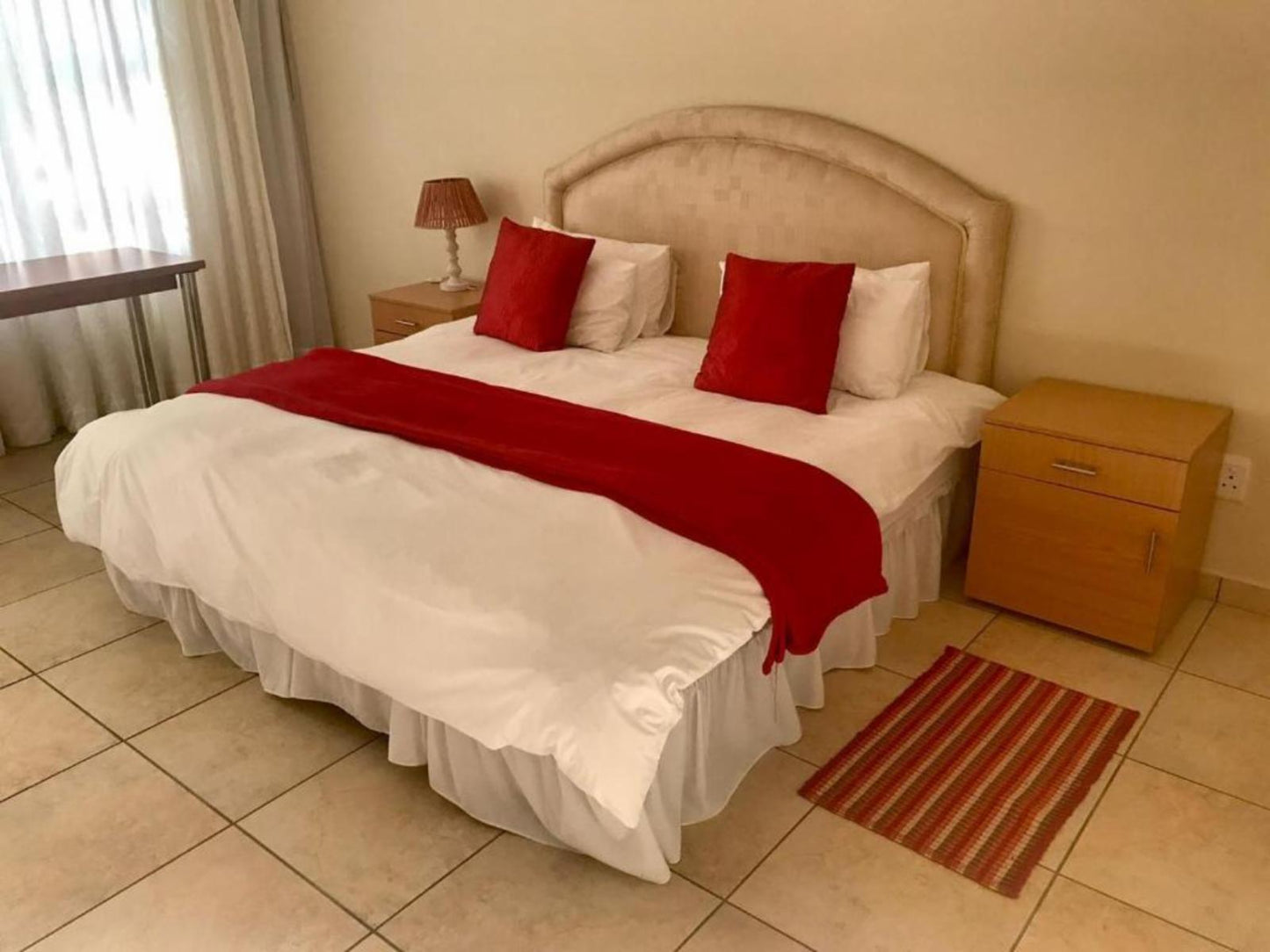 Self-catering Two Bedroom Apartment @ Anka Lodge