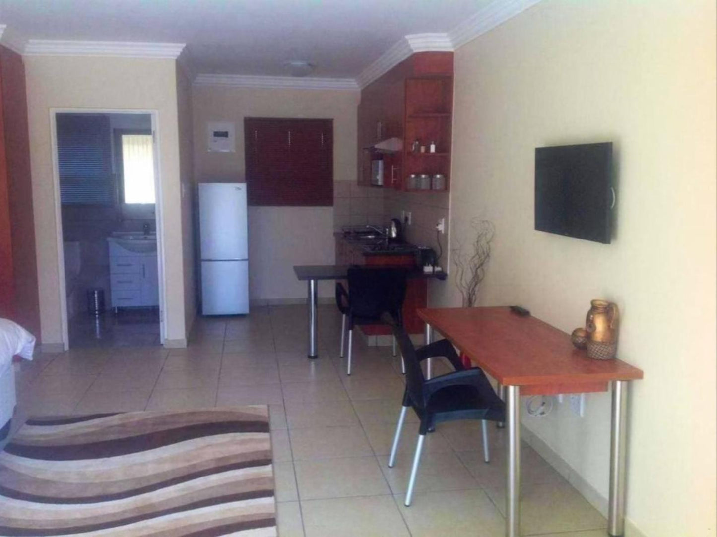 Self catering Studio Apartment @ Anka Lodge