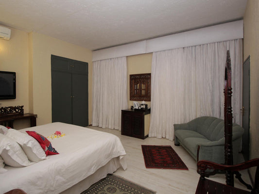 F Double Deluxe Room @ Annabel's Of Bryanston Boutique Guest House