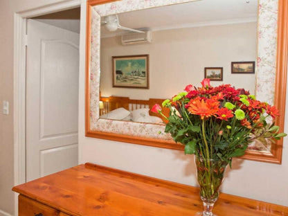 Annette Guesthouse, Family Cottage, Bouquet of Flowers, Flower, Plant, Nature