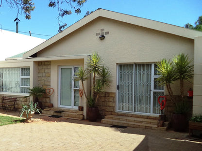 Anri Guesthouse Dan Pienaar Bloemfontein Free State South Africa House, Building, Architecture