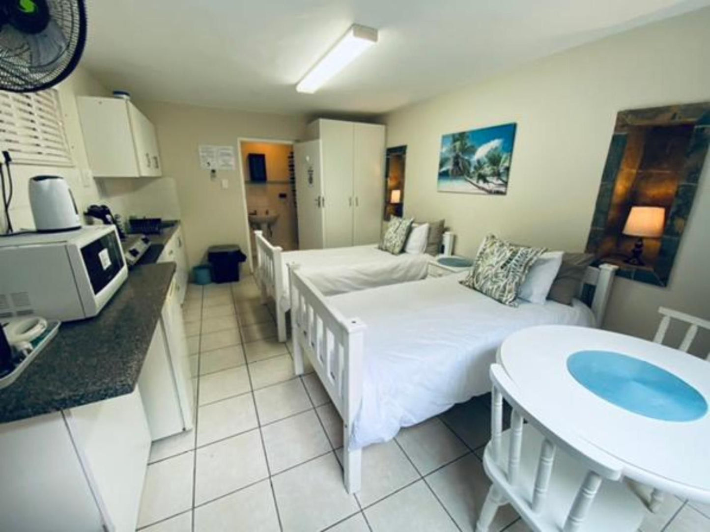 Ansteys Beach Self Catering And Backpackers The Bluff Durban Kwazulu Natal South Africa 