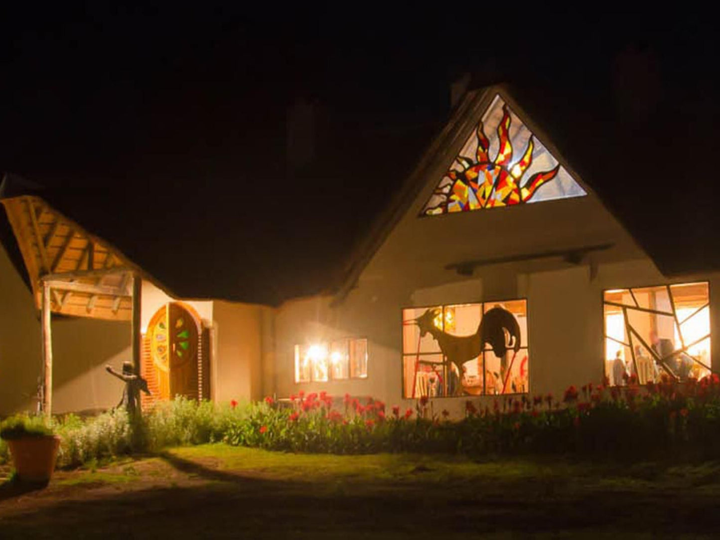 Antbear Lodge, Window, Architecture