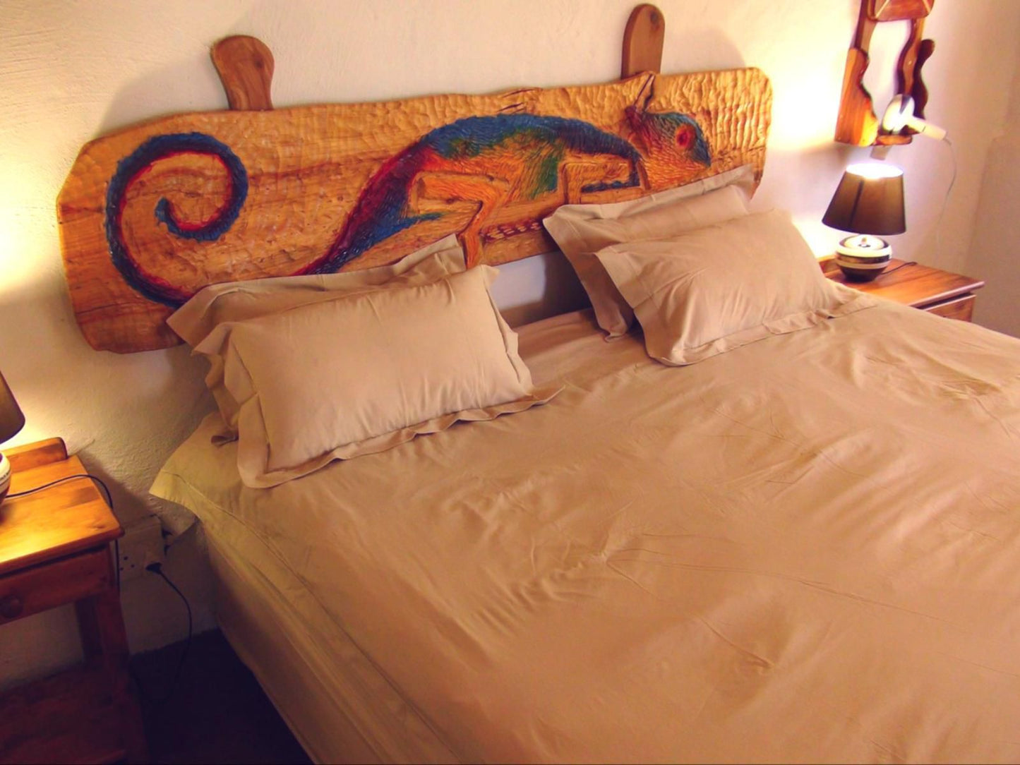 Antbear Lodge, Mountain View Suite, Colorful, Bedroom