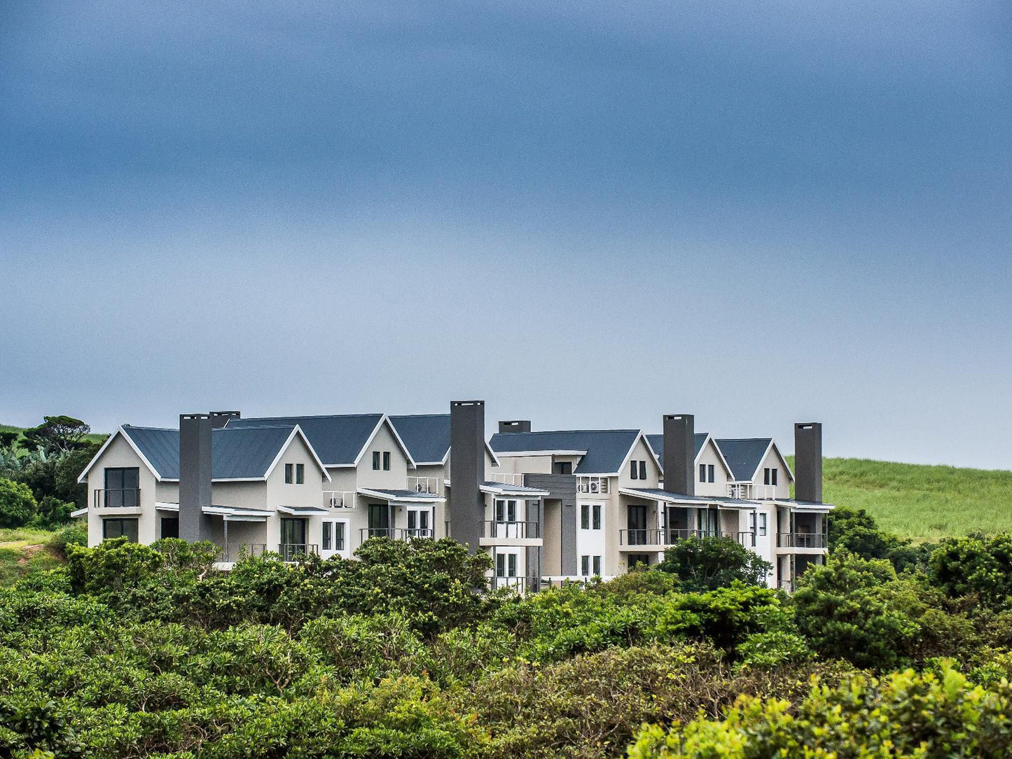 Apartments On The Eighteenth, Building, Architecture, House