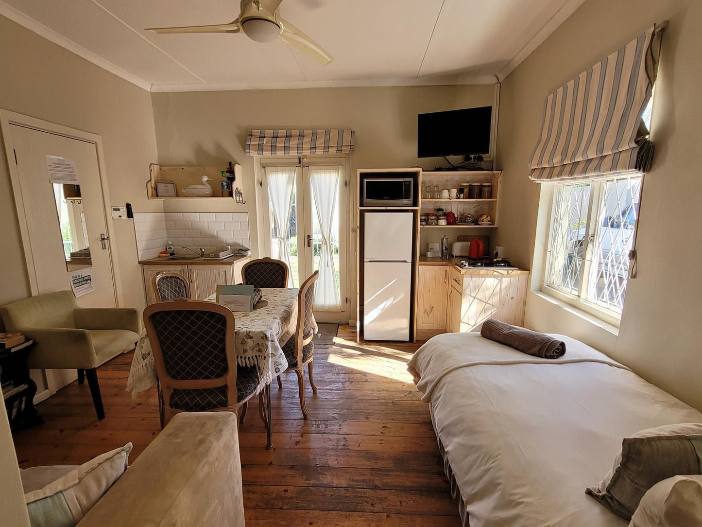 Applebee Guest Cottages, Bedroom