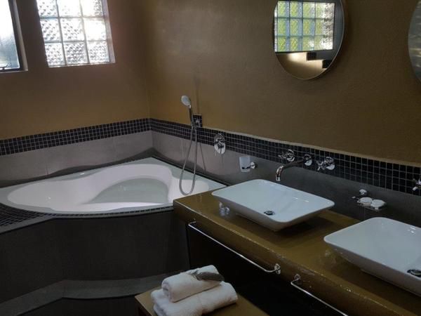 Aquanzi Lodge Chartwell Johannesburg Gauteng South Africa Bathroom, Swimming Pool