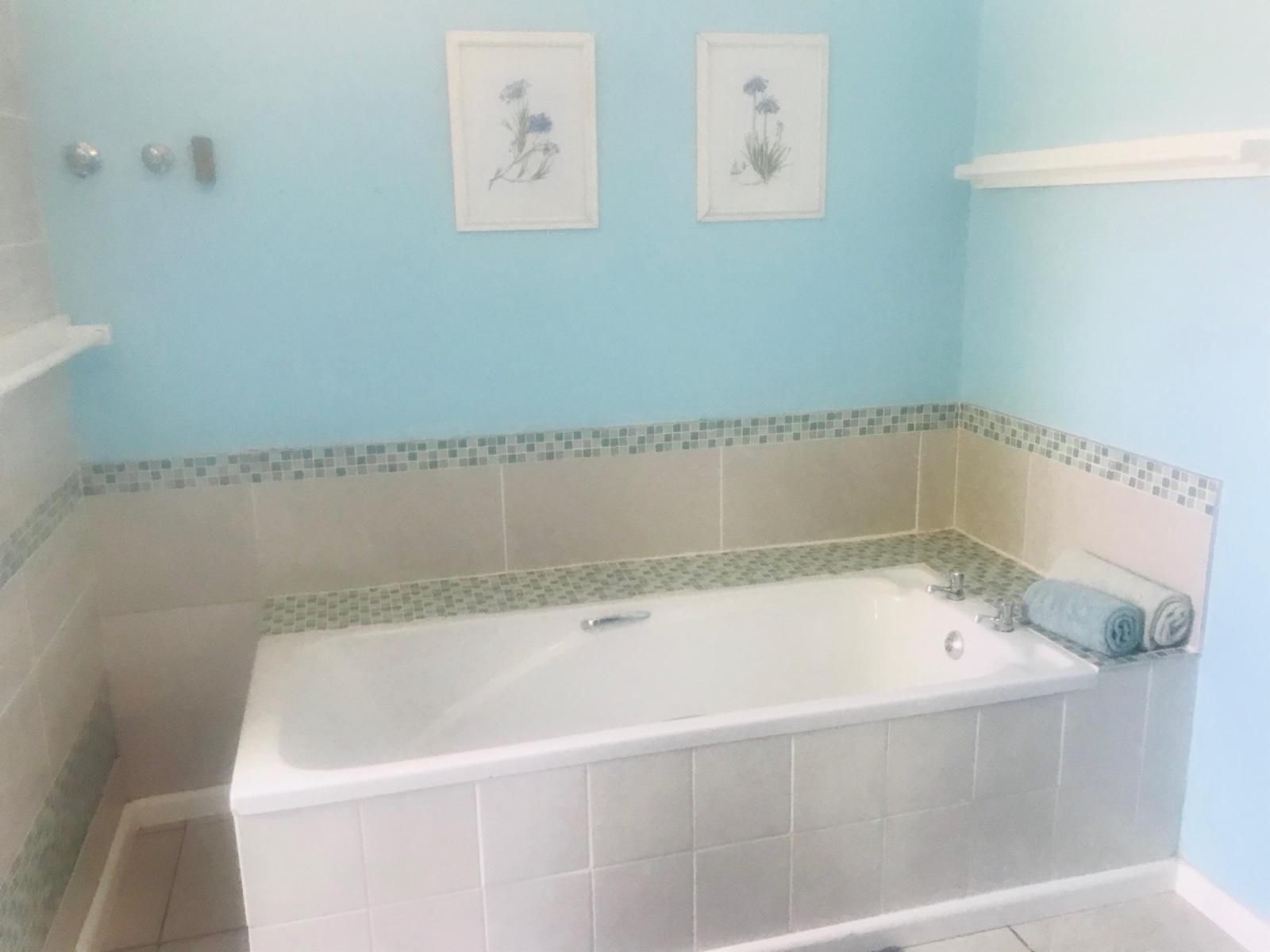 Arnheim Guesthouse Robertson Western Cape South Africa Bathroom, Swimming Pool