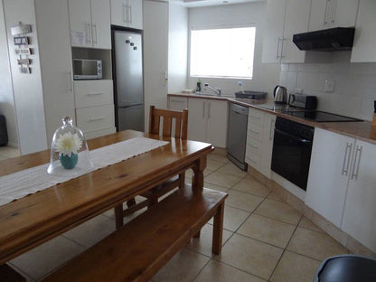 Waterside Living Aruba Breeze 12 Marina Martinique Jeffreys Bay Eastern Cape South Africa Kitchen