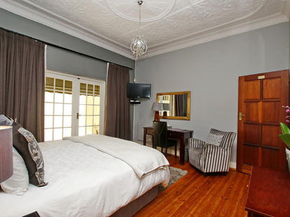 Touch of Grey @ Arum Place Guest House