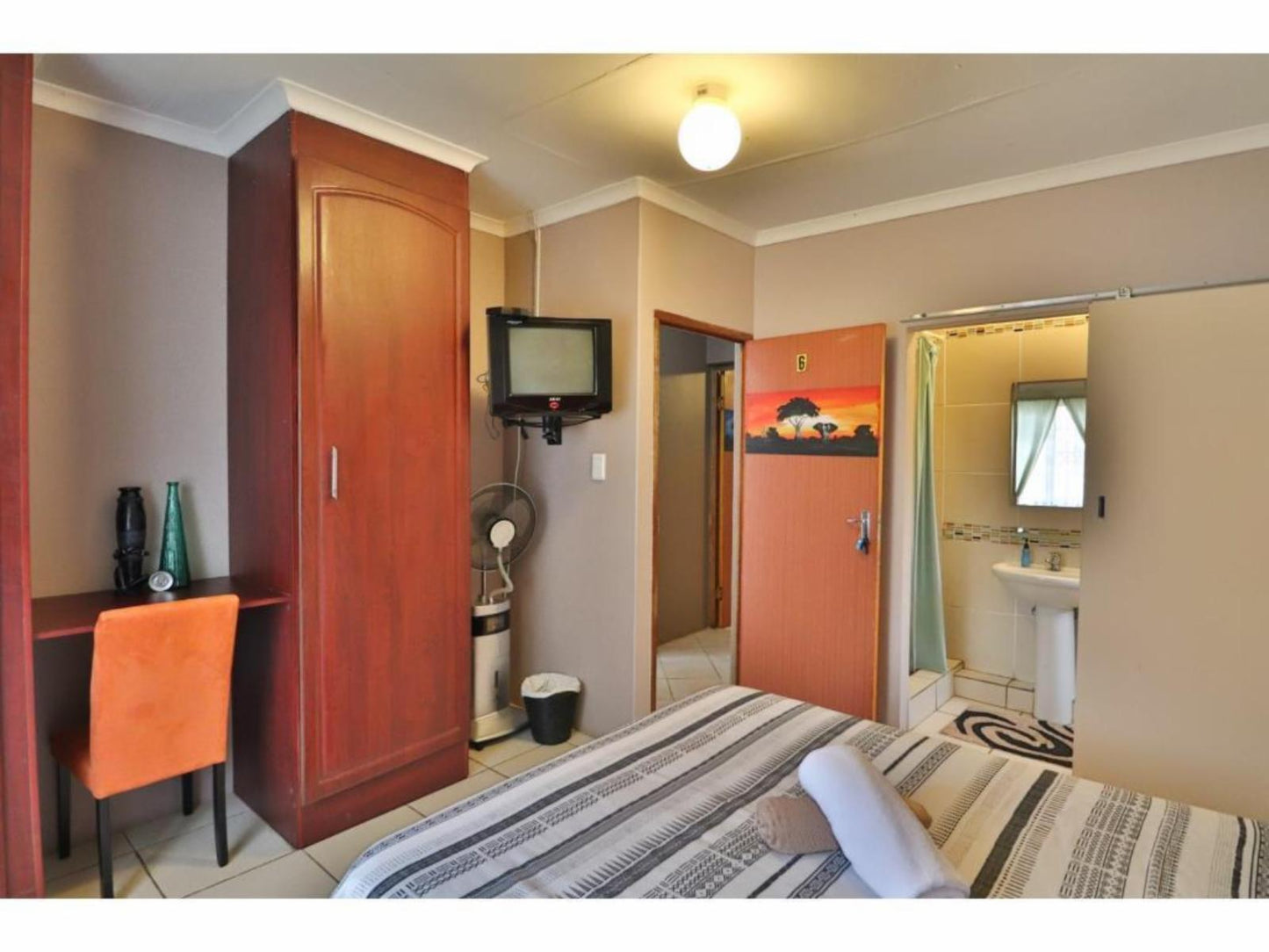 Comfort Room @ Asante Sana Amanzimtoti Guesthouse