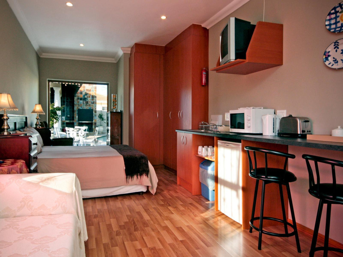 Bachelor Apartment @ A Smart Stay Apartments