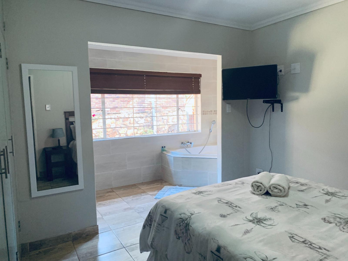 Superior Double Room @ At The Rocks Country Estate