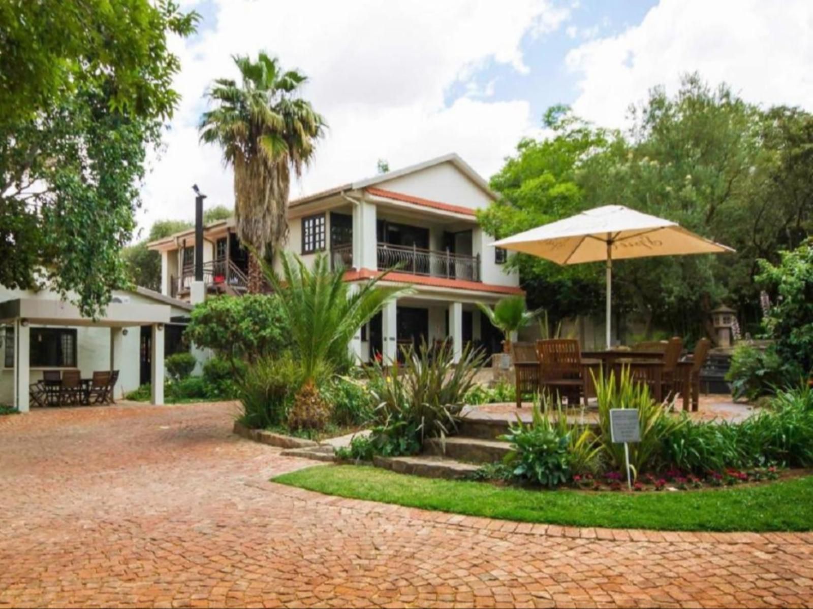 The Villa Guest House Bayswater Bloemfontein Free State South Africa House, Building, Architecture, Palm Tree, Plant, Nature, Wood, Garden