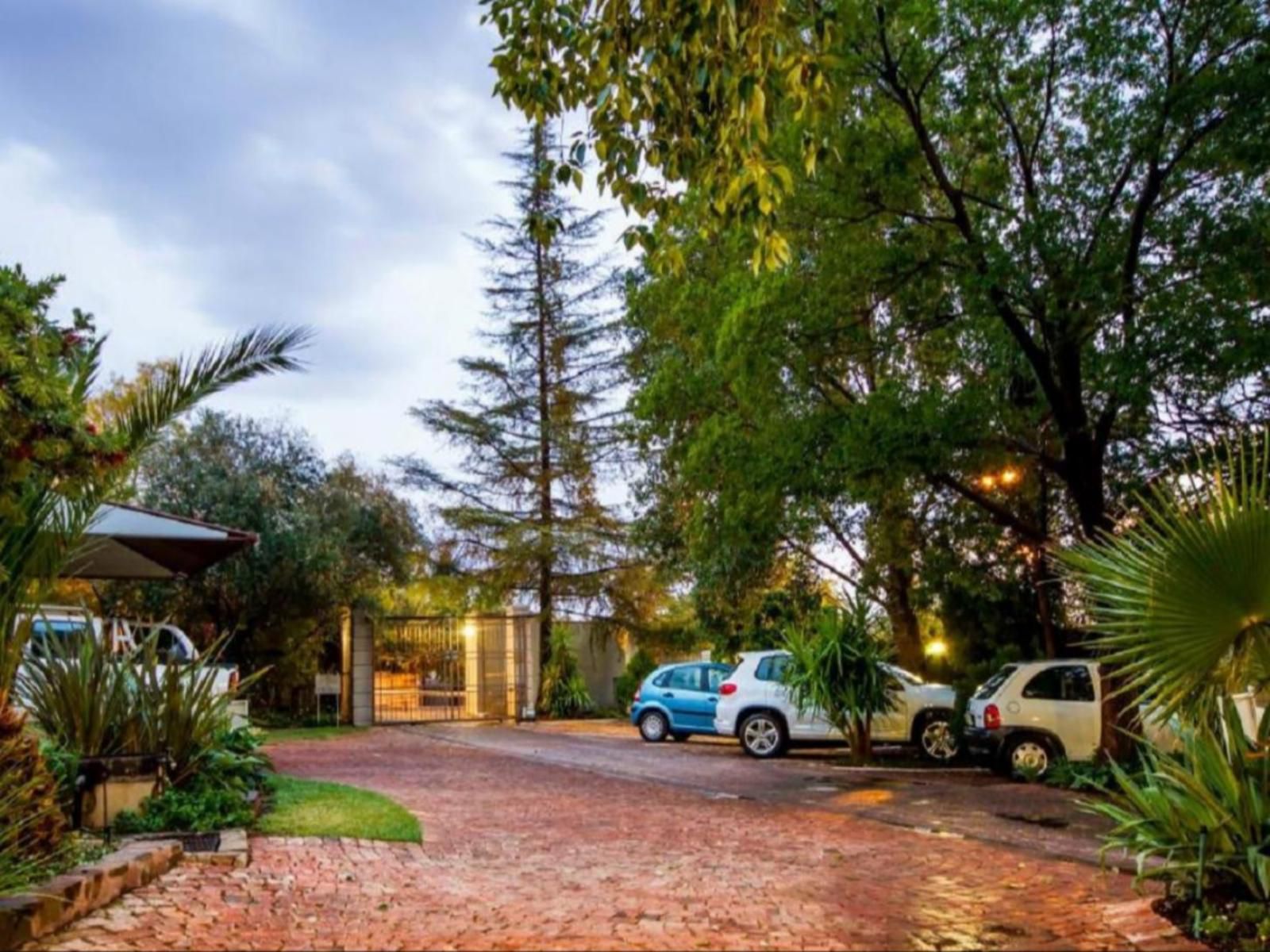 The Villa Guest House Bayswater Bloemfontein Free State South Africa Complementary Colors, House, Building, Architecture, Garden, Nature, Plant