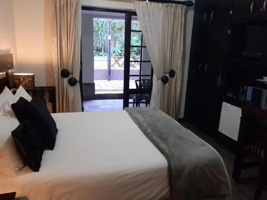 Room 2 - Luxury Double Room @ @ The Villa Guest House