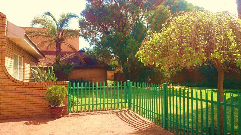 Atherstone Guesthouse Vanderbijlpark Gauteng South Africa Colorful, Palm Tree, Plant, Nature, Wood, Garden