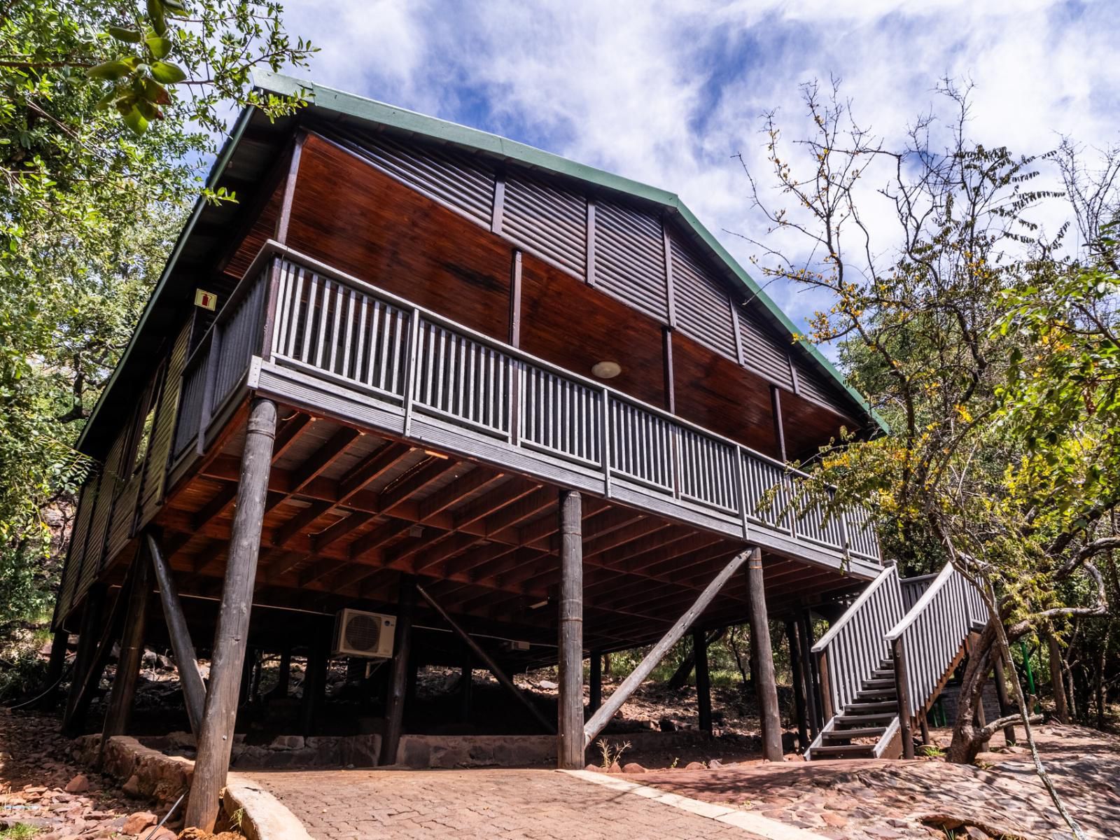 Atkv Klein-Kariba, 6 Sleeper Mountain Cabin 3* (Patio), Building, Architecture, Cabin