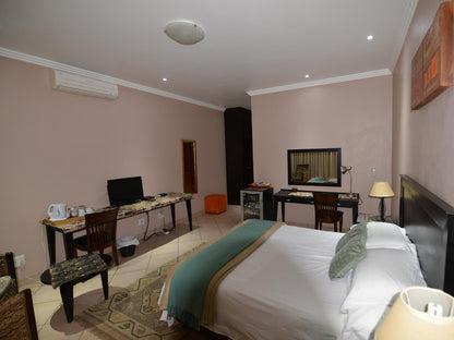 Attache Premium Rooms @ Attaché Guest Lodge & Spa