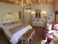 Luxury Suite 2 @ Au' De Hex Boutique Hotel