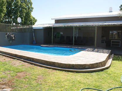 Auld Casa Guesthouse, Swimming Pool