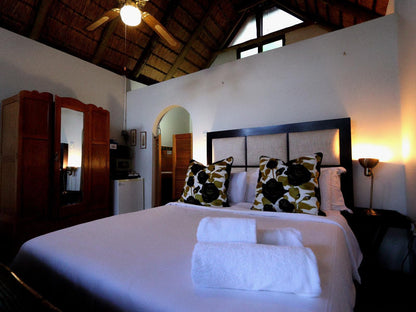 Bali At Scenic Haven Lodge, Palm Suite, Bedroom