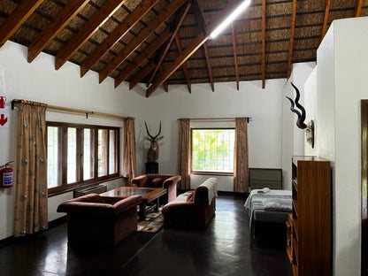 BallaBalla Hawk Chalet @ Balla-Balla Conservancy Lodge