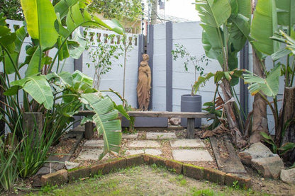 Balmoral Lodge Bellville Cape Town Western Cape South Africa 1 Palm Tree, Plant, Nature, Wood, Statue, Architecture, Art, Garden