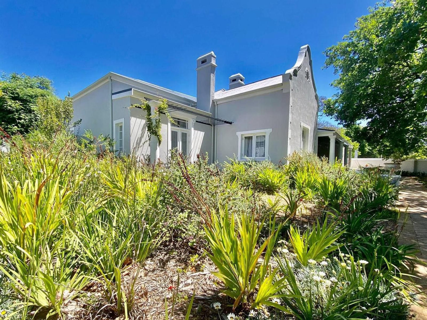 Banhoek Corner Guesthouse, Building, Architecture, House, Palm Tree, Plant, Nature, Wood, Garden