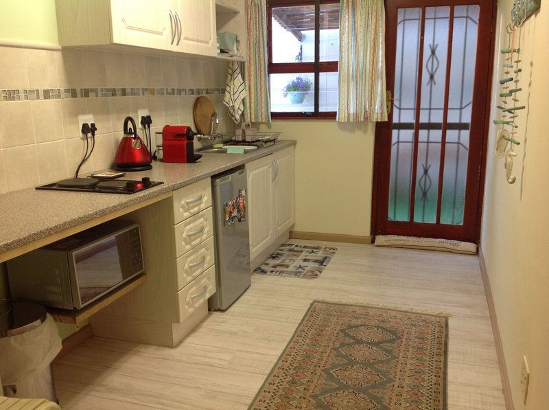 Barlinka Lane Flatlet Self Catering Helena Heights Somerset West Western Cape South Africa Kitchen