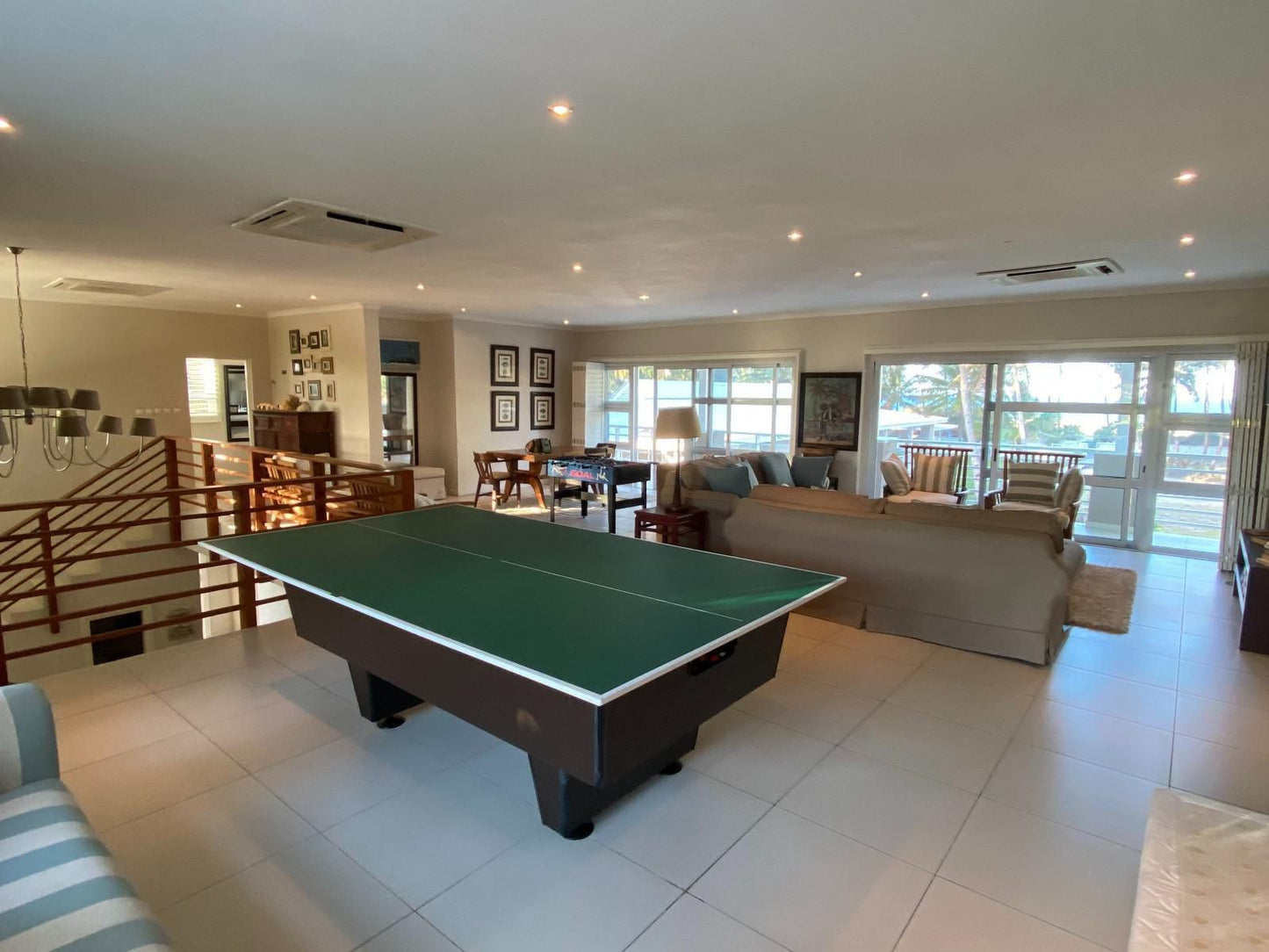 Barra Beach Villa, Ball Game, Sport, Billiards, Living Room