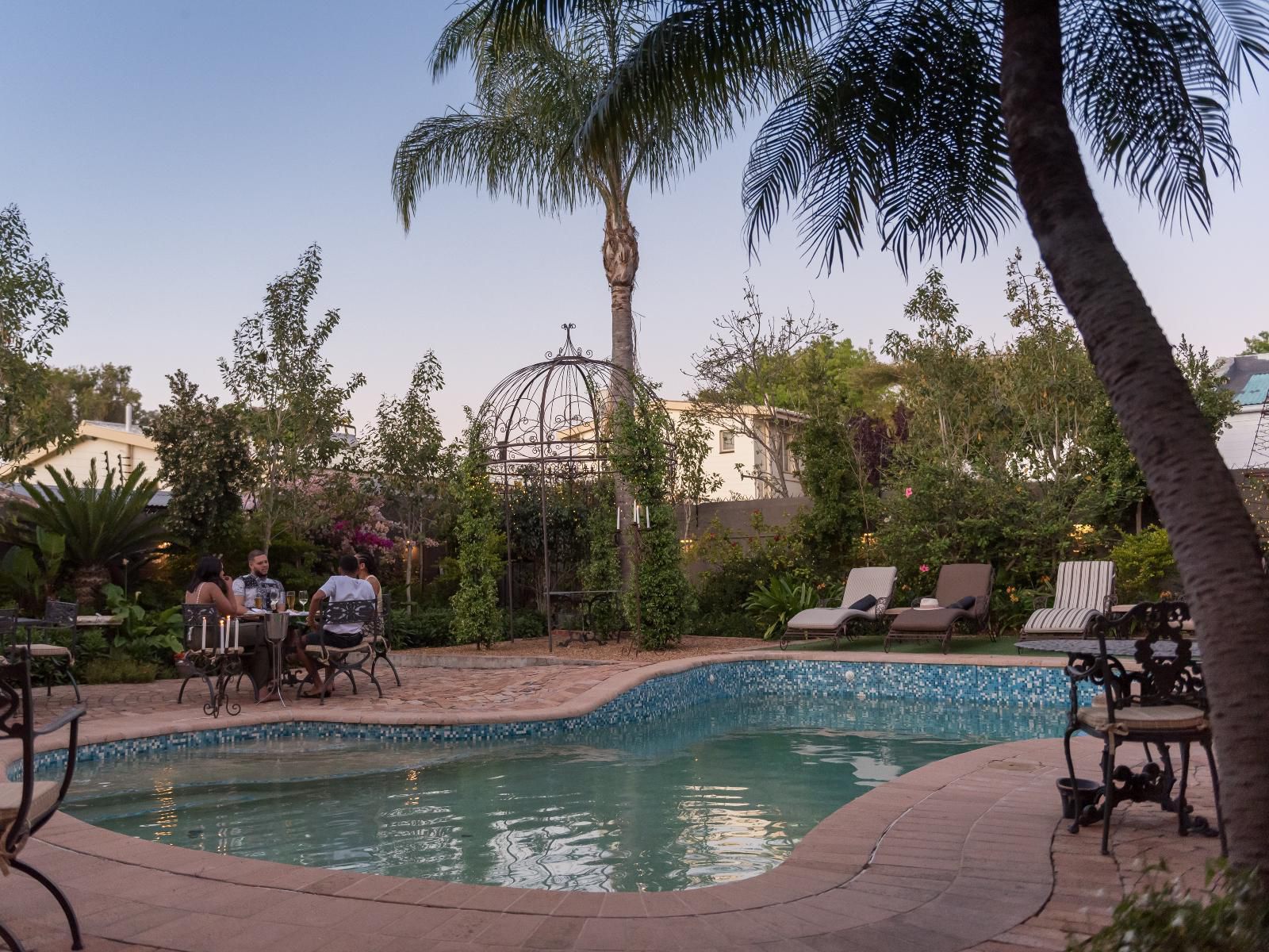 Baruch Guest House Lovell, Palm Tree, Plant, Nature, Wood, Garden, Swimming Pool, Person