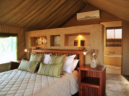 Bateleur Tented Safari Lodge And Bush Spa, Hemmingway Standard Luxury Tent, Bedroom