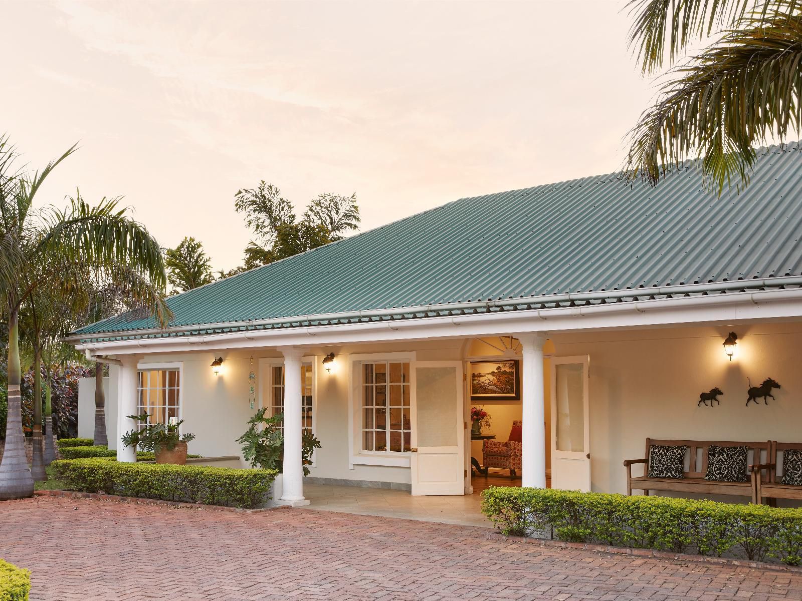 Batonka Guest Lodge, House, Building, Architecture, Palm Tree, Plant, Nature, Wood