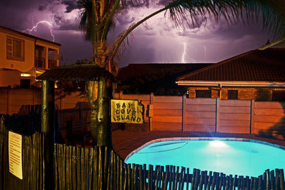 Bay Cove Inn Wavescrest Jeffreys Bay Jeffreys Bay Eastern Cape South Africa Palm Tree, Plant, Nature, Wood, Swimming Pool