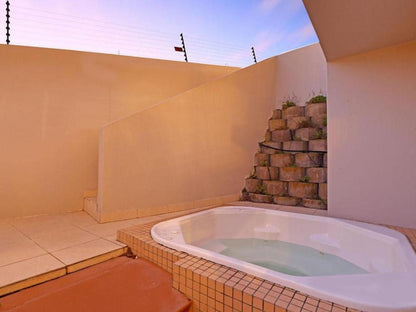 Bayview 30 By Hostagents Bloubergstrand Blouberg Western Cape South Africa Swimming Pool