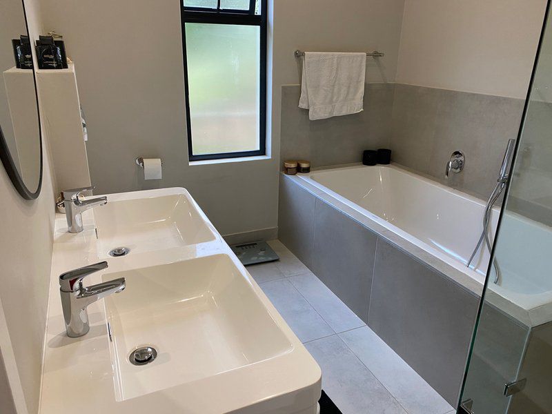 Beautiful Holiday Villa Simbithi Eco Estate Ballito Kwazulu Natal South Africa Bathroom