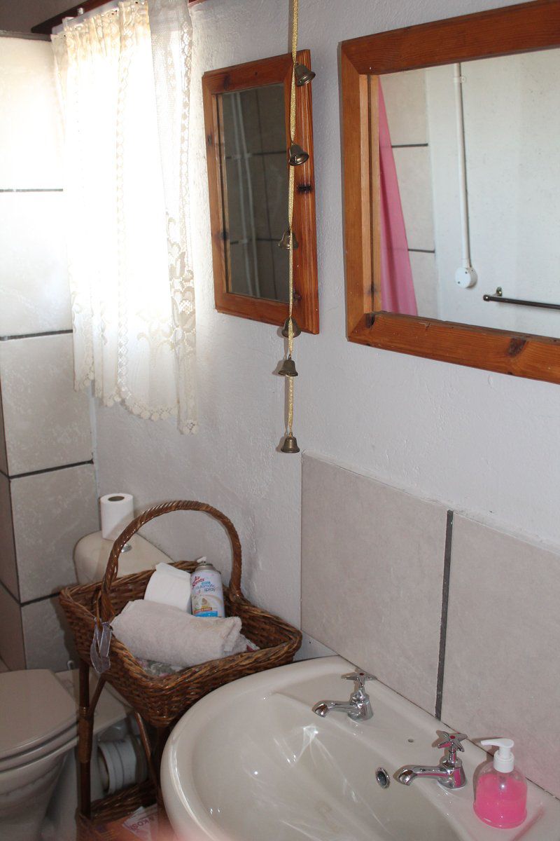 Bee My Guest Bethulie Free State South Africa Bathroom