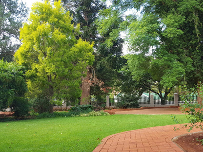 Bellevue Manor Guest House, Plant, Nature, Tree, Wood, Garden