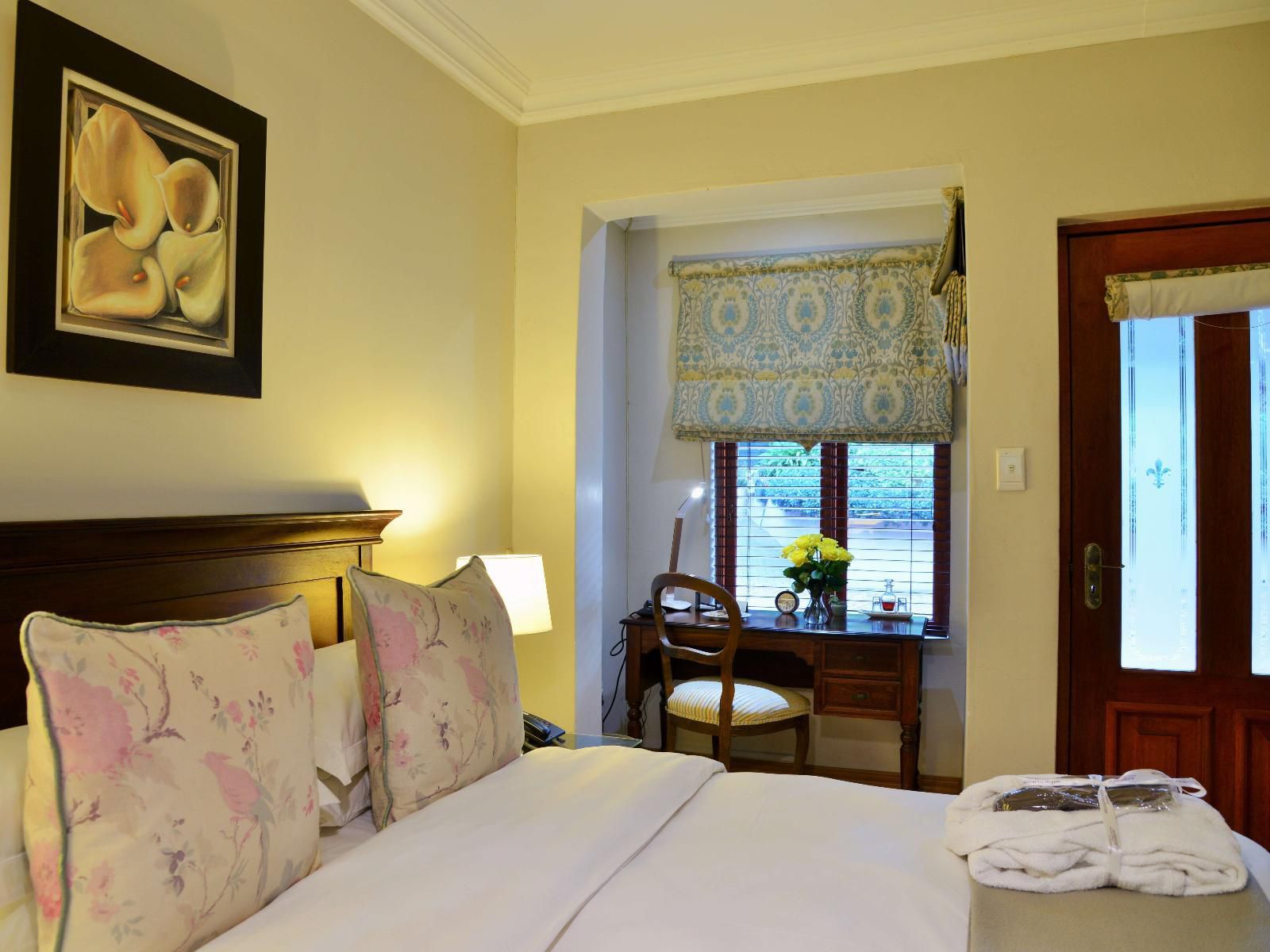 Bellgrove Guest House Sandton, Deluxe Twin, Bedroom