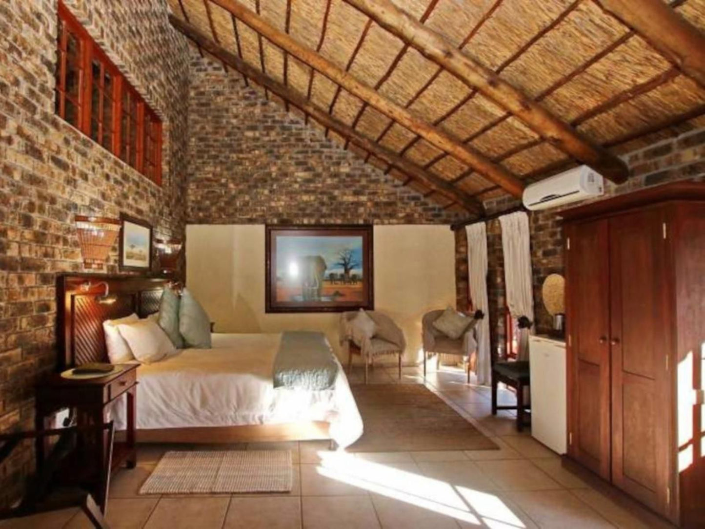 Bergsig Eco Estate, Group Accommodation, Sepia Tones, Bedroom