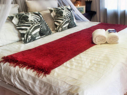 Zebra Honeymoon Suite @ Bergsig Game Farm