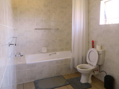 Bethel Court, 2 Bedroom Apartment, Bathroom