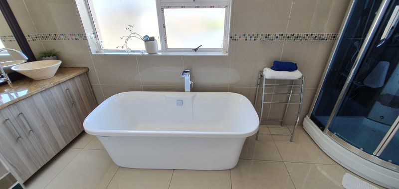 Beth El Guesthouse Protea Heights Cape Town Western Cape South Africa Bathroom, Swimming Pool