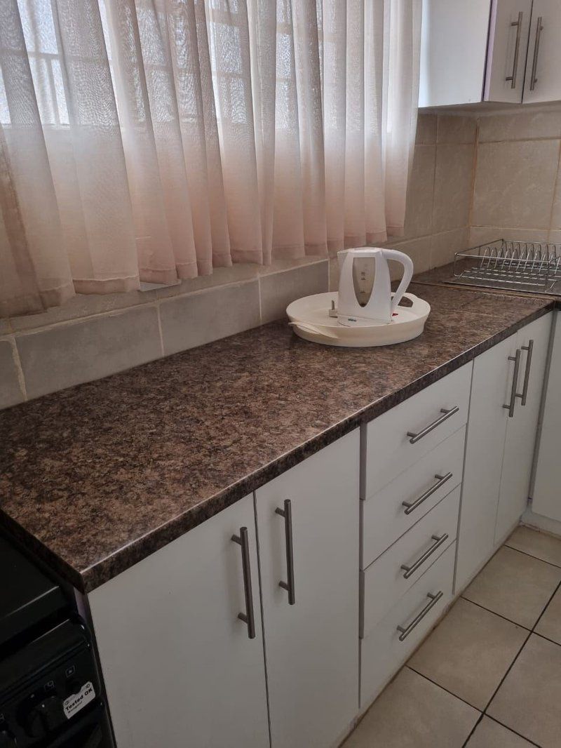 B Home Guest House And Home Stay Springs Gauteng South Africa Unsaturated, Kitchen