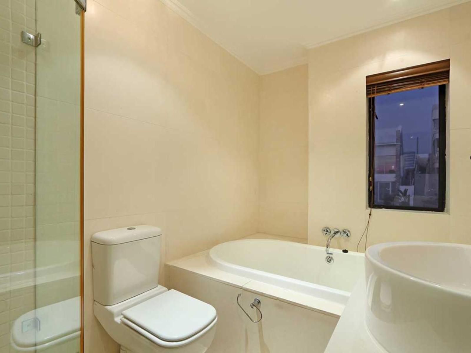 Biccard Blouberg Villa By Hostagents Bloubergstrand Blouberg Western Cape South Africa Bathroom