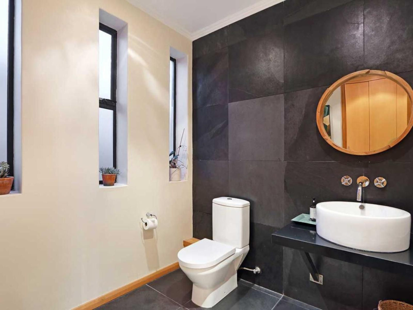 Biccard Blouberg Villa By Hostagents Bloubergstrand Blouberg Western Cape South Africa Bathroom