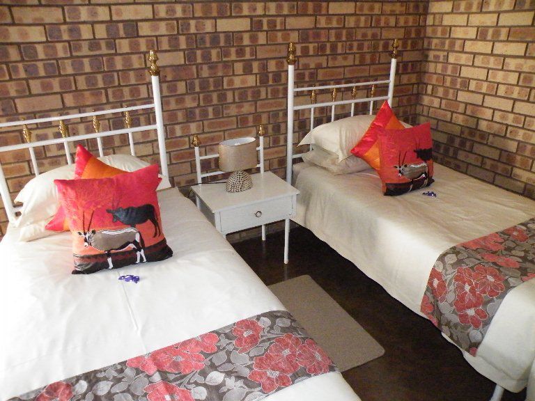 Bietjie Moeg Gastehuis Jacobsdal Fs Free State South Africa Bedroom